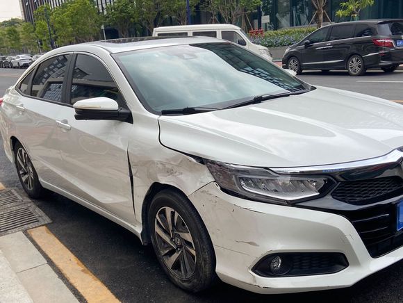 交通事故路权原则