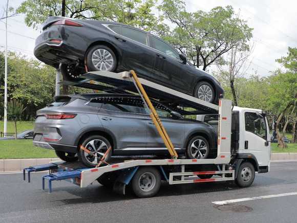 车拖走了怎么找车