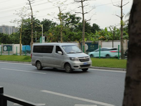 不知蹭车离开现场，对方报警怎么处理