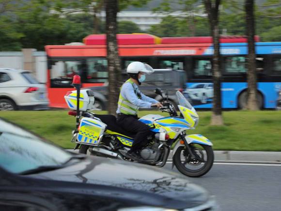 网上能交无证驾驶摩托车的罚款吗