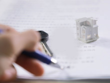 贷款买房子签合同需要注意什么