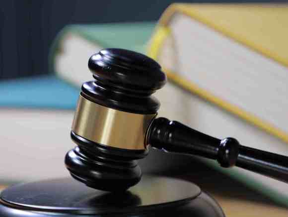 消防通道停车被撞，责任归哪个
