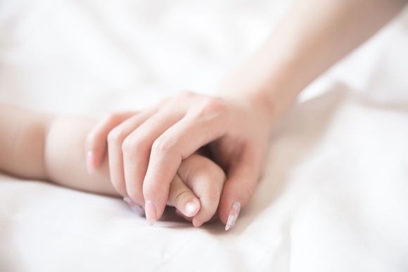 领养孩子的手续如何解决