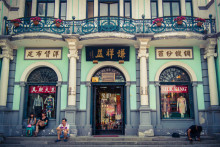 上海居住登记凭证满半年后怎么办理居住证