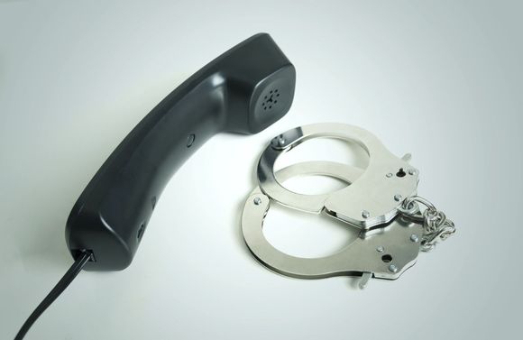 被暴力催收打什么电话举报