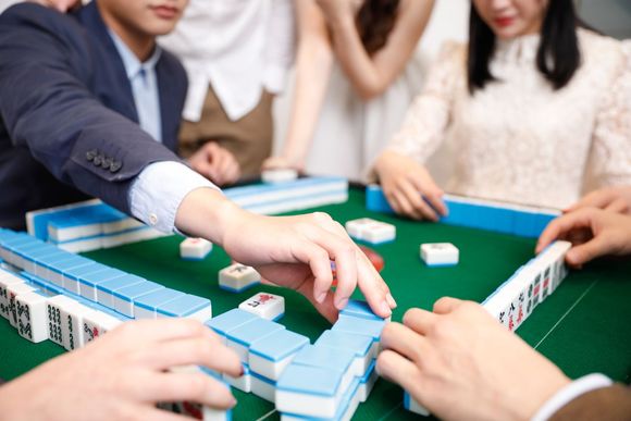 房屋租给其他人开麻将馆房东有麻烦吗