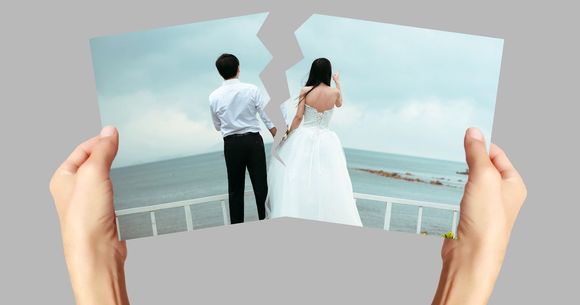 起诉离婚可以在网上报案吗