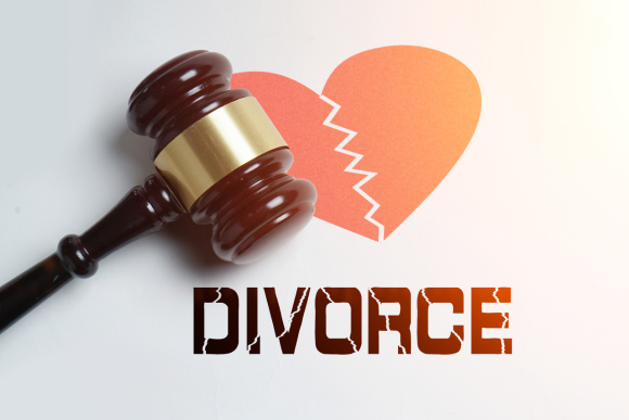 离婚房产不分割