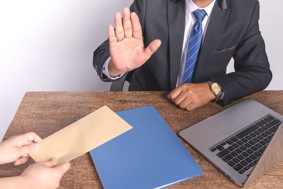 外包转正之后辞退有没有赔偿标准