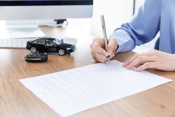 离婚贷款车子怎么过户