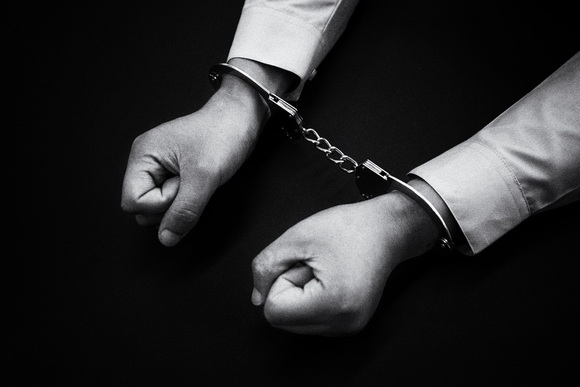 行政拘留和刑事拘留的主要区别是什么