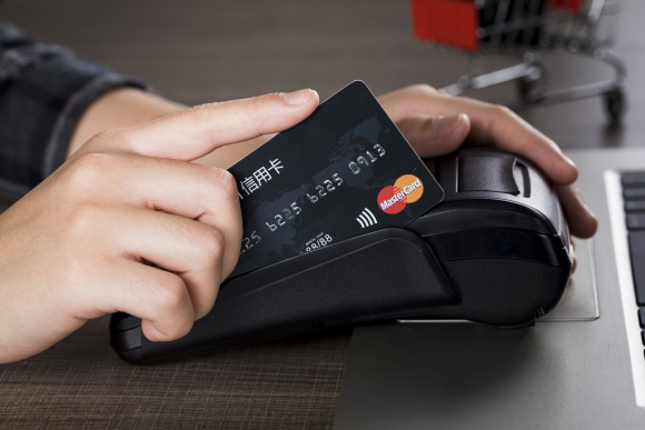 信用卡网上支付的利与弊有哪些